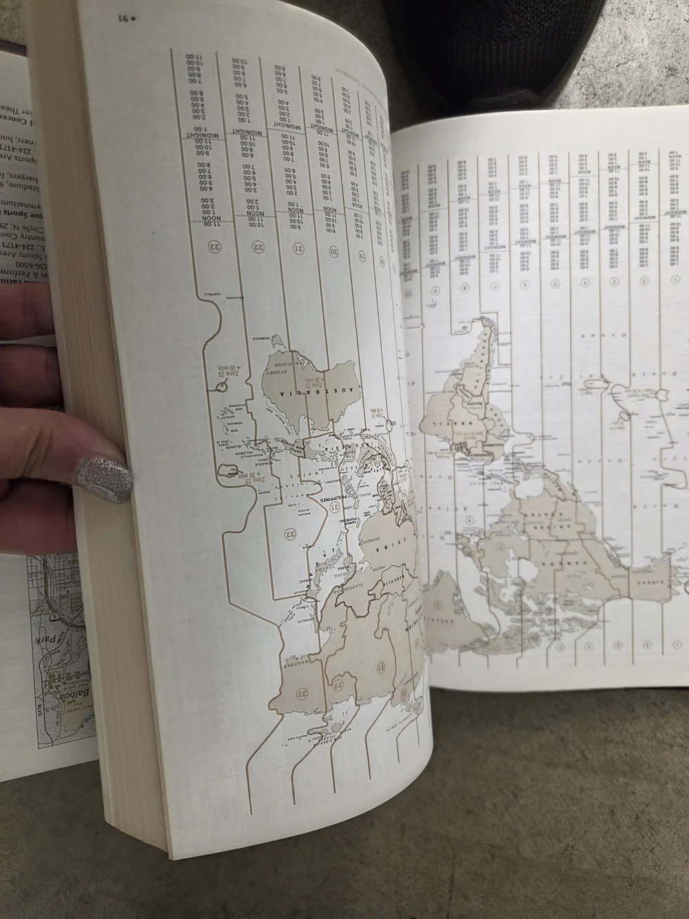 International Desk Diary - White